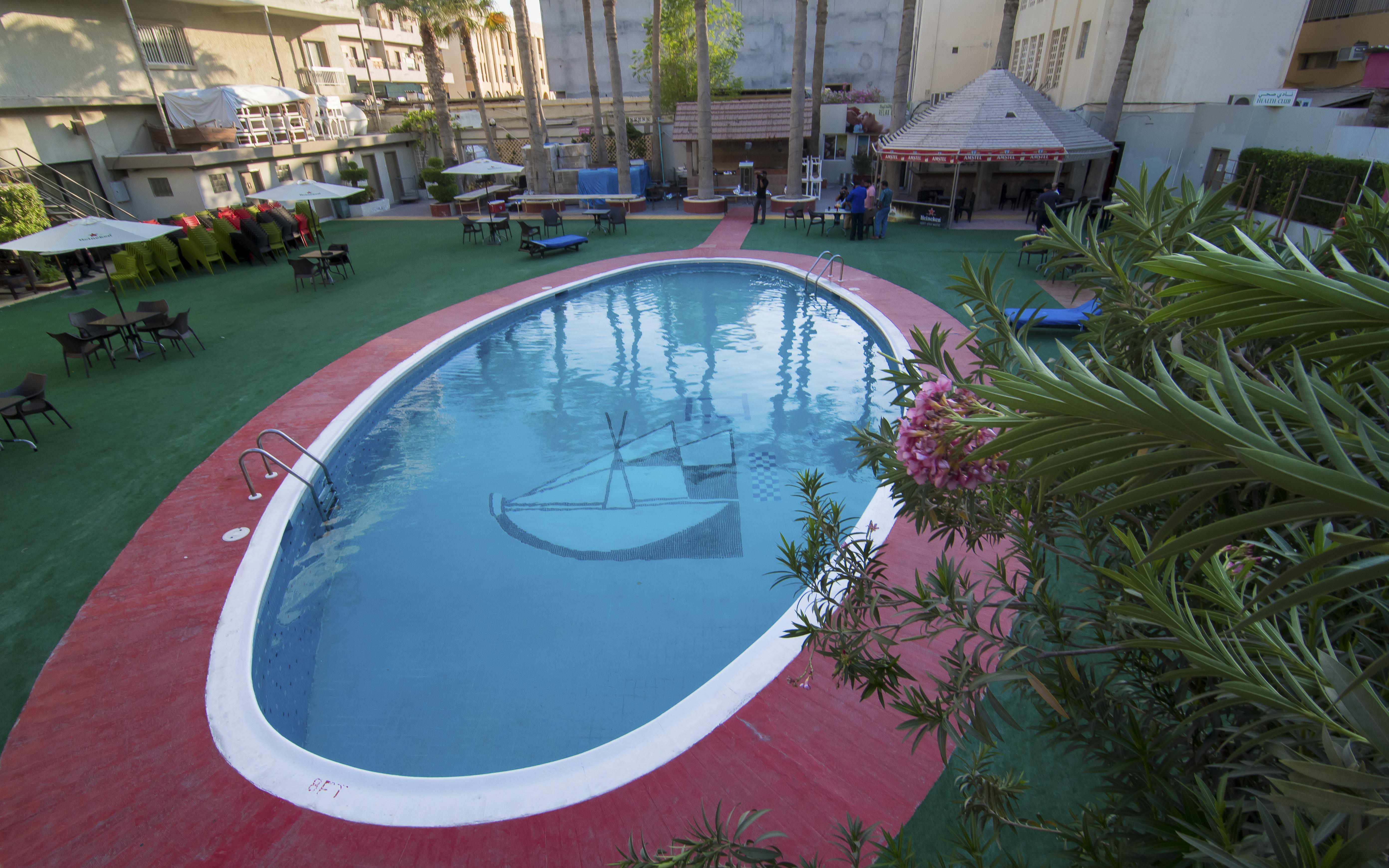 Delmon International Hotel Manama Exterior photo