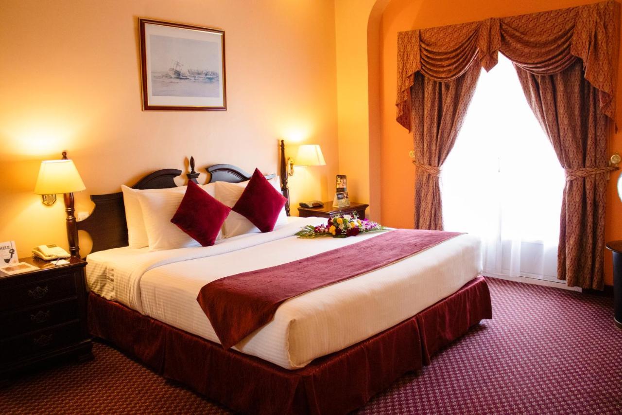 Delmon International Hotel Manama Exterior photo