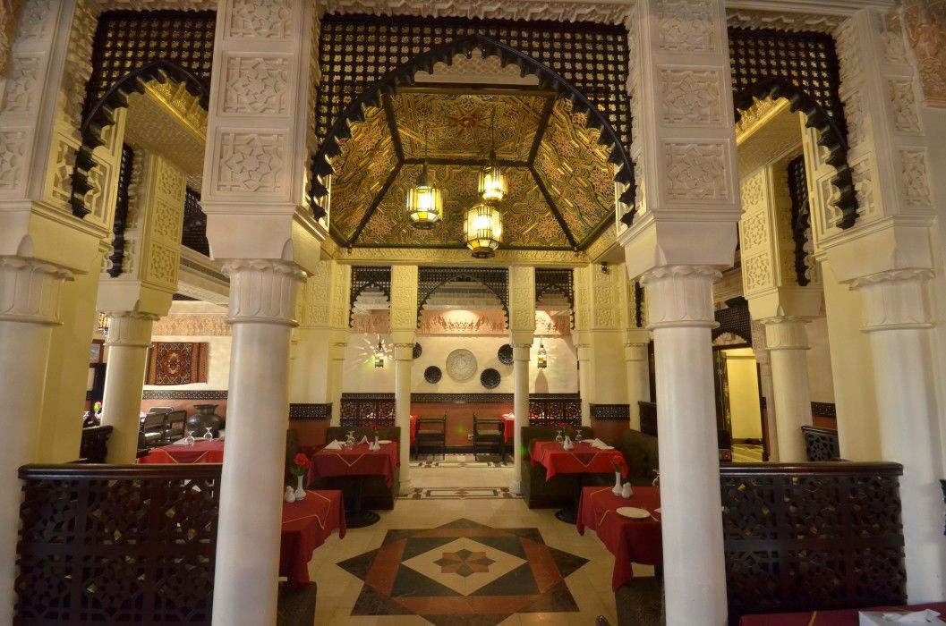 Delmon International Hotel Manama Exterior photo