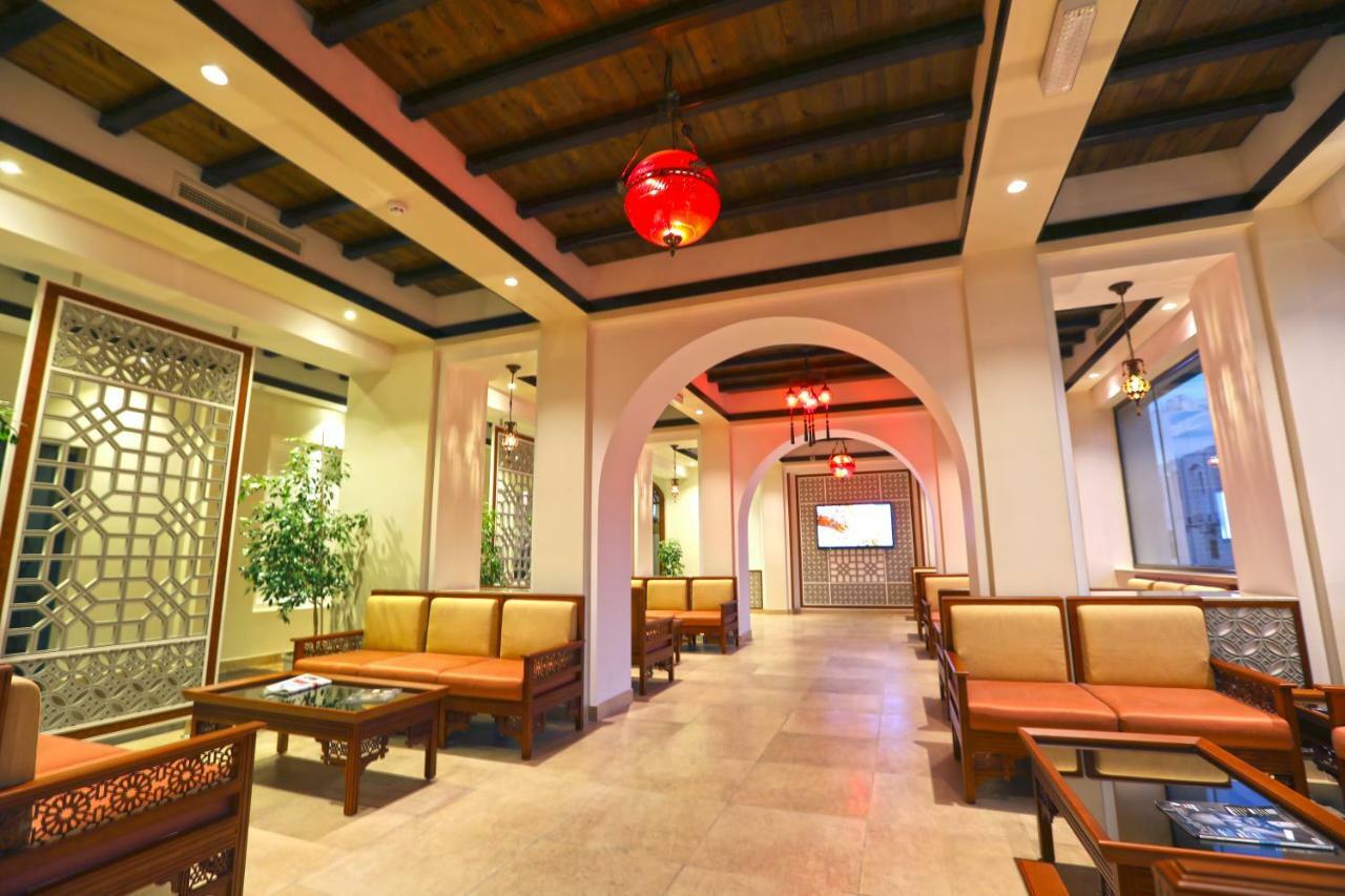 Delmon International Hotel Manama Exterior photo